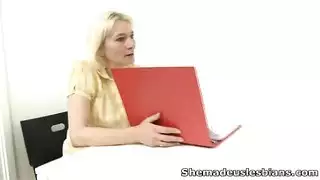 سحاق المدرسة والطالبة