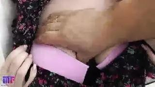 لا تتردد المرأة الجميلة في ممارسة الجنس
