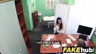 وصفة الطبيب: شرج صريح مع مريضة مثارة