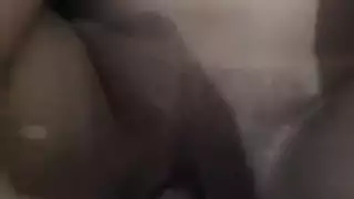 استمناء ساخن: ألينا لوبيز تلعب ببظرها في الدش