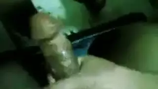 نكل كلبي شديد ينتهي بـ إحفز في كسي