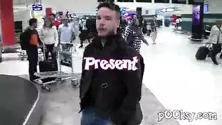 عطشانة لقضيب سميك يمدد مؤخرتها