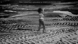 أمي الروسية مدلكة حمالة صدر