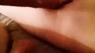 جلسة استمناء سرية تتحول إلى سيناريو بورن عائلي مثير