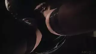 كيس يخرج دم