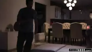 انجيلا وايت المحرومة
