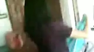 تحدي رقص عاري: نهاية باختراق مزدوج