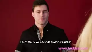 الفتيات الذين يريدون لعق بعضهم البعض على كس