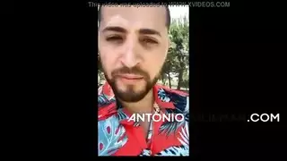 انطوينو ينيك عائلة من اصول ايرانية و يدخله بخرق البنت و يعطي امها تلحس له زبره انطوينو ينيك عائلة من اصول ايرانية و يدخله بخرق البنت و يعطي امها تلحس له زبره