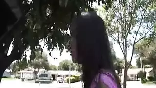 نياكها ساخن للغاية يدفع زبه القوي في كسها الضيق و ينيكها على السرير بشدة نياكها ساخن للغاية يدفع زبه القوي في كسها الضيق و ينيكها على السرير بشدة