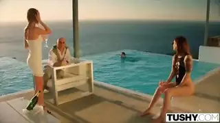 فتاة تخون حبيبها مع صاحبه أبو زب كبير و تمارس السكس الساخن معه