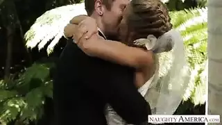 المراهق المشاغب ، نيكول أنيستون وسيلفيا سايج يقضيان علاقة ثلاثية مع رجل يحبه كثيرًا المراهق المشاغب ، نيكول أنيستون وسيلفيا سايج يقضيان علاقة ثلاثية مع رجل يحبه كثيرًا