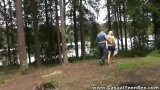لطيف في سن المراهقة يحصل مارس الجنس من الصعب في الغابة ويتوسل لنائب الرئيس لطيف في سن المراهقة يحصل مارس الجنس من الصعب في الغابة ويتوسل لنائب الرئيس