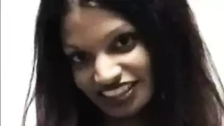 العاهرة الهندية الصغيرة تحصل على كسها المشعر يمسح ومارس الجنس ، من قبل رجل قرني العاهرة الهندية الصغيرة تحصل على كسها المشعر يمسح ومارس الجنس ، من قبل رجل قرني