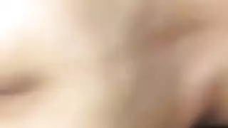 صغيرة ، فتاة آسيوية كانت تعمل سراً في الملهى الليلي ، حتى يمكن لموكلها أن يمارس الجنس معها صغيرة ، فتاة آسيوية كانت تعمل سراً في الملهى الليلي ، حتى يمكن لموكلها أن يمارس الجنس معها
