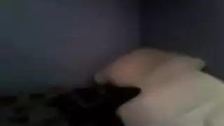 فاتنة السمين تخوض مغامرة جنسية في الهواء الطلق مع رجل قابلته للتو لأول مرة