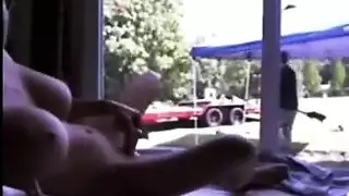 البستاني الوسيم يشاهد كتكوت غريب في العمل ، لأنها تعاني من هزة الجماع البستاني الوسيم يشاهد كتكوت غريب في العمل ، لأنها تعاني من هزة الجماع