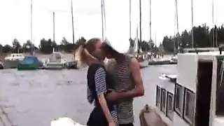 لاكي يي يي ومايك كاي يفعلون ذلك في الحظيرة لاكي يي يي ومايك كاي يفعلون ذلك في الحظيرة