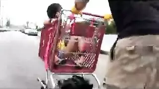 كانت ديليون تانر تقوم بروتينها اليوغا عندما ظهر شخص غريب وممارسة الجنس معها. كانت ديليون تانر تقوم بروتينها اليوغا عندما ظهر شخص غريب وممارسة الجنس معها.