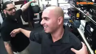 زوجة صديقي تريد أن تمارس الجنس مع رجل على الكاميرا ، إنه مثير للشهوة الجنسية.