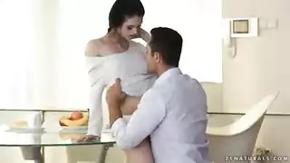 مقطع سكس ساخن يبدأ مع رضع البزاز ولحس الكس وينتهي بالركوب على الزب