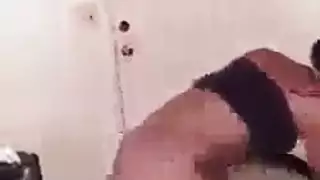 ماي سنو وبس باكس يحصلون على حميرهم مارس الجنس أو يفرك فقط لجعلهم مان ماي سنو وبس باكس يحصلون على حميرهم مارس الجنس أو يفرك فقط لجعلهم مان