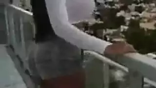 يتمتع المراهقون السلوتيون ، وإيفلين كلير ، وتوري لين ، وأمبر لين ، وميلا ميلان بالكثير من المرح يتمتع المراهقون السلوتيون ، وإيفلين كلير ، وتوري لين ، وأمبر لين ، وميلا ميلان بالكثير من المرح