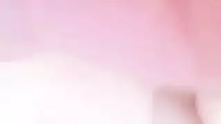 عسوله اوى وجسمها مرمر تلعب فى كسها تنيكه لحد ما تنزل السبعه ونص