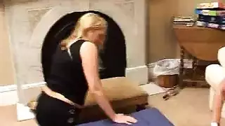 بعض من أفضل الطرق لتوابل جلسات التدليك الخاصة بك هي ممارسة الجنس الجماعي. بعض من أفضل الطرق لتوابل جلسات التدليك الخاصة بك هي ممارسة الجنس الجماعي.