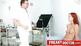 نحيل أحمر الشعر في سن المراهقة متع لها كس مع هزاز نحيل أحمر الشعر في سن المراهقة متع لها كس مع هزاز