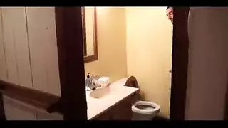 أفضل أصدقاء شقراء على وشك تناول كس ناعمة في الغرفة، أثناء حفر بوسها أصلعها. أفضل أصدقاء شقراء على وشك تناول كس ناعمة في الغرفة، أثناء حفر بوسها أصلعها.