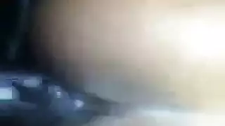 فاتنة الأبنوس في سن المراهقة ، تعرف دي ويليامز أنها بحاجة إلى اللعنة الجيدة في أسرع وقت ممكن