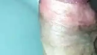 الفتيات يظهرن ثديهن ويظهرن أنهن ليسوا خجولين ، على الرغم من أنهن على الملأ الفتيات يظهرن ثديهن ويظهرن أنهن ليسوا خجولين ، على الرغم من أنهن على الملأ