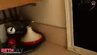 زنبق هو نهم، امرأة سمراء في سن المراهقة يحب عندما ينتهي شريكها سخيف لها بشدة. زنبق هو نهم، امرأة سمراء في سن المراهقة يحب عندما ينتهي شريكها سخيف لها بشدة.