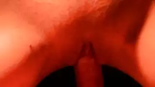 يدخلو في حتشونها و هي تحكم الزب و تحركو مليح باش تجيها سخونة و بنينة