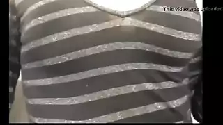قحبة عراقية تنيك و تبعص كسها الوردي وهي جد ممحونة ساخنة على فراشها قحبة عراقية تنيك و تبعص كسها الوردي وهي جد ممحونة ساخنة على فراشها