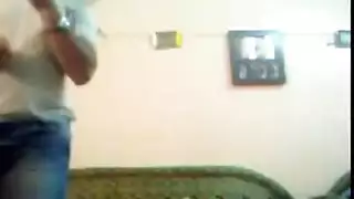 ليلى اللبوة تتباس أحلى بوس و تستعرض جسمها و تتناك احلى نيك فى كسها و احلى مص