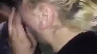 رقيقة أشقر ضئيلة تلمس مؤخرتها الضيقة، في حين أن شريكها بالإصبع كس لها. رقيقة أشقر ضئيلة تلمس مؤخرتها الضيقة، في حين أن شريكها بالإصبع كس لها.