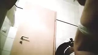 استمني ، أنين على بطني ، في الحمام ، في السرير على كام استمني ، أنين على بطني ، في الحمام ، في السرير على كام