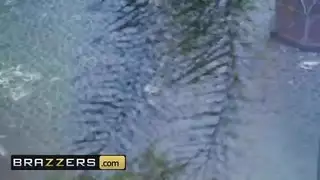 النياك يضع الزيت على جسمها ويركبها على زبه الكبير في سكس نيك نار النياك يضع الزيت على جسمها ويركبها على زبه الكبير في سكس نيك نار