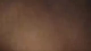 جبهة قرنية مع الحلق العميق تحصل على ديك سمين ، أسود ، عميق في بوسها الساخن