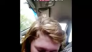شقراء ساذجة تضاجع صديقتها المقربة ، بعد تقبيله ، في غرفة نومه الضخمة شقراء ساذجة تضاجع صديقتها المقربة ، بعد تقبيله ، في غرفة نومه الضخمة