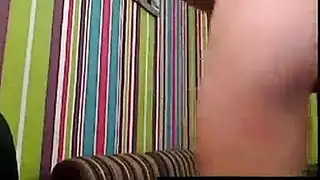 في سن المراهقة المشاغب يبذل قصارى جهدها لإعطاء هزة الجماع لصديقها أمام جلسة مثليه عاطفية. في سن المراهقة المشاغب يبذل قصارى جهدها لإعطاء هزة الجماع لصديقها أمام جلسة مثليه عاطفية.